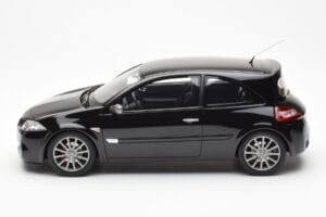 Renault Megane 2 RS Phase 2 Musta Otto 1:18 OT1054 Hartsi — kuva 3 / 6