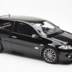 Renault Megane 2 RS Phase 2 Musta Otto 1:18 OT1054 - image 4 of 6