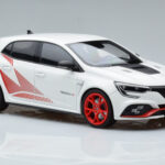 Renault Megane RS Trophy-R Mk4 Valkoinen Norev 1:18 - image 4 of 6