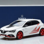 Renault Megane RS Trophy-R Mk4 Valkoinen Norev 1:18 - image 6 of 6