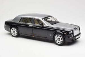 Rolls-Royce Phantom VII EWB Musta ja Hopea Kyosho 1:18 08841BKS Metalli — kuva 6 / 8