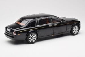Rolls-Royce Phantom VII EWB Diamond Musta Kyosho 1:18 08841DBK2 Metalli — kuva 3 / 8