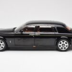 Rolls-Royce Phantom VII EWB Diamond Musta Kyosho 1:18 08841DBK2 - image 4 of 8