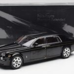 Rolls-Royce Phantom VII EWB Diamond Musta Kyosho 1:18 08841DBK2 - image 8 of 8