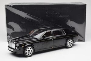 Rolls-Royce Phantom VII EWB Diamond Musta Kyosho 1:18 08841DBK2 Metalli — kuva 8 / 8