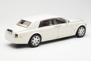 Rolls-Royce Phantom VII EWB English Valkoinen Kyosho 1:18 08841EW2 Metalli — kuva 3 / 8