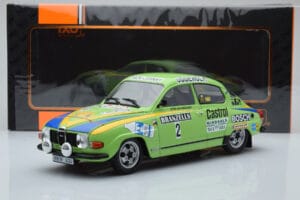 Saab 96 V4 #2 S. Blomqvist / H. Sylvan Rally Sweden 1976 IXO 1:18 18RMC085B Metalli — kuva 6 / 6