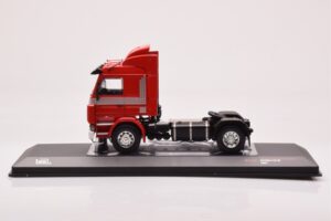 Scania 142 M Punainen IXO 1:43