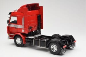 Scania 143M 470 Topline Punainen MCG 1:18 MCG18142 Metalli — kuva 7 / 8