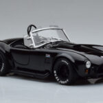Shelby Cobra 427 S/C Musta Kyosho 1:18 - image 5 of 9