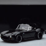 Shelby Cobra 427 S/C Musta Kyosho 1:18 - image 9 of 9