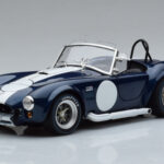 Shelby Cobra 427 S/C Tummansininen Kyosho 1:18