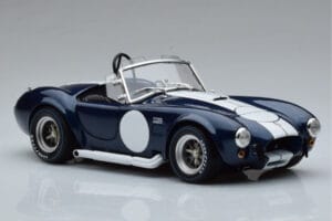 Shelby Cobra 427 S/C Tummansininen Kyosho 1:18 08048DBL Metalli — kuva 5 / 9