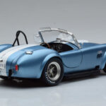 Shelby Cobra 427 S/C Vaaleansininen Kyosho 1:18 - image 3 of 9