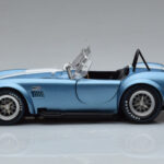 Shelby Cobra 427 S/C Vaaleansininen Kyosho 1:18 - image 4 of 9