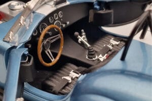 Shelby Cobra 427 S/C Vaaleansininen Kyosho 1:18 08048SBL Metalli — kuva 7 / 9