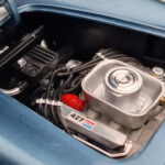 Shelby Cobra 427 S/C Vaaleansininen Kyosho 1:18 - image 8 of 9