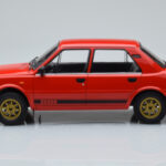 Skoda 130 LR Punainen IXO 1:18 - image 3 of 6