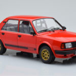 Skoda 130 LR Punainen IXO 1:18 - image 4 of 6