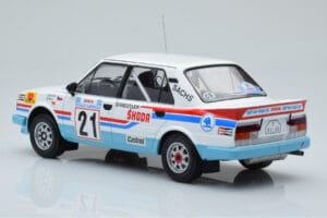 Skoda 130 LR #21 L. Krecek / B. Motl Rally Acropolis 1986 IXO 1:18 18RMC157A Metalli — kuva 4 / 6