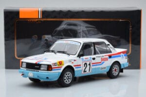 Skoda 130 LR #21 L. Krecek / B. Motl Rally Acropolis 1986 IXO 1:18 18RMC157A Metalli — kuva 6 / 6