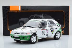 Skoda Felicia #20 S. Blomqvist / B. Cederberg Rally RAC Lombard 1995 IXO 1:18 18RMC147 Metalli — kuva 6 / 6