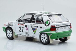 Skoda Felicia #27 P. Sibera / P. Gross Rally RAC Lombard 1995 IXO 1:18 18RMC148 Metalli — kuva 5 / 6