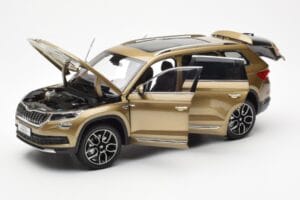 Skoda Kodiaq Kulta FAW 1:18 ZSX000001GOL Metalli — kuva 2 / 8