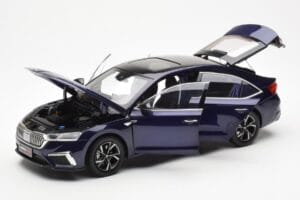 Skoda Octavia Pro Sininen FAW 1:18 ZMR000006BLA Metalli — kuva 2 / 8