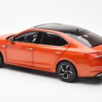 Skoda Octavia Pro Oranssi FAW 1:18 ZMR000006ORA - image 7 of 8