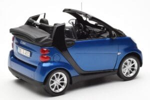 Smart Fortwo 451 Cabrio Sininen & Musta Minichamps 1:18 150036330 Metalli — kuva 3 / 8