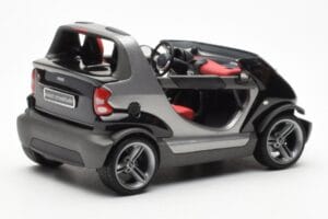 Smart Fortwo Crossblade Avoauto Hopea Musta Kyosho 1:18 13440 Metalli — kuva 2 / 6