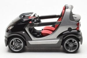 Smart Fortwo Crossblade Avoauto Hopea Musta Kyosho 1:18 13440 Metalli — kuva 3 / 6