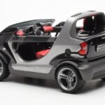 Smart Fortwo Crossblade Avoauto Hopea Musta Kyosho 1:18 - image 5 of 6