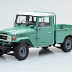 Toyota Land Cruiser 40 4x4 Pickup Vihreä Kyosho 1:18