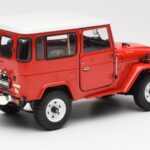 Toyota Land Cruiser FJ40 Van Punainen Kyosho 1:18 08971R - image 3 of 8