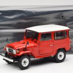 Toyota Land Cruiser FJ40 Van Punainen Kyosho 1:18 08971R - image 8 of 8