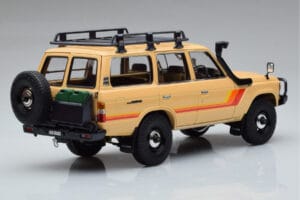 Toyota Land Cruiser 60 Beige Valinnaisilla Osilla Kyosho 1:18 08956XBE Metalli — kuva 3 / 12