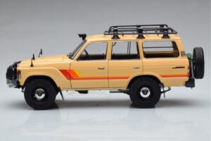 Toyota Land Cruiser 60 Beige Valinnaisilla Osilla Kyosho 1:18 08956XBE Metalli — kuva 4 / 12