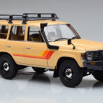 Toyota Land Cruiser 60 Beige Valinnaisilla Osilla Kyosho 1:18 - image 5 of 12