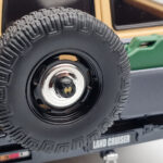 Toyota Land Cruiser 60 Beige Valinnaisilla Osilla Kyosho 1:18 - image 7 of 12