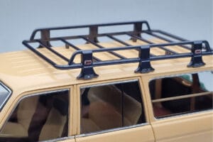 Toyota Land Cruiser 60 Beige Valinnaisilla Osilla Kyosho 1:18 08956XBE Metalli — kuva 8 / 12