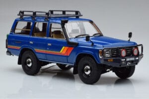 Toyota Land Cruiser 60 Sininen Valinnaisilla Osilla Kyosho 1:18 08956XBL Metalli — kuva 5 / 11