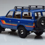 Toyota Land Cruiser 60 Sininen Valinnaisilla Osilla Kyosho 1:18 - image 6 of 11