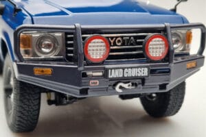 Toyota Land Cruiser 60 Sininen Valinnaisilla Osilla Kyosho 1:18 08956XBL Metalli — kuva 8 / 11