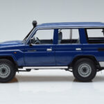 Toyota Land Cruiser J76 Sininen Almost Real 1:18 - image 4 of 7