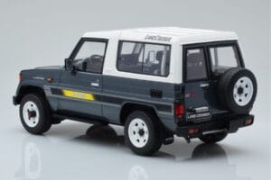 Toyota Land Cruiser LJ73 Harmaa Otto 1:18 OT437 Hartsi — kuva 5 / 6