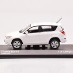 Toyota RAV4 XA30 Valkoinen Minichamps 1:43