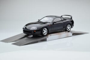 Toyota Supra A80 Musta LCD 1:18 LCD18020-BL Metalli — kuva 5 / 7