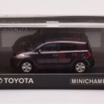 Toyota Urban Cruiser Violetti Metallic Minichamps 1:43 403166963 - image 4 of 4